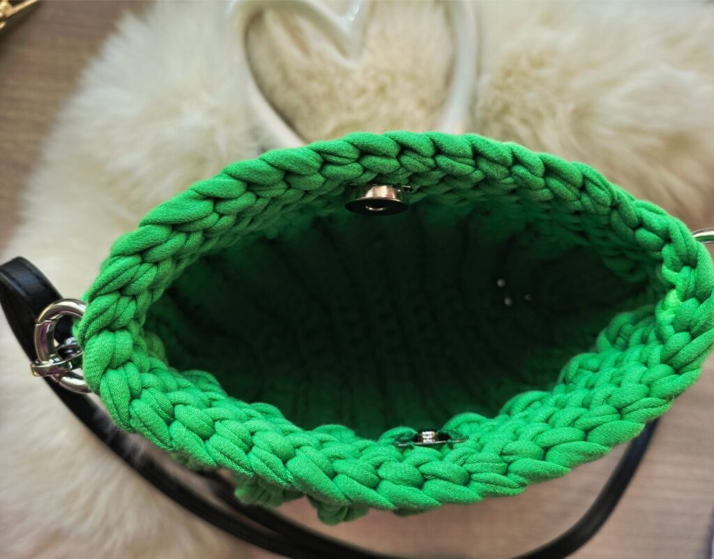 Crossbody háčkovaná kabelka Green Apple