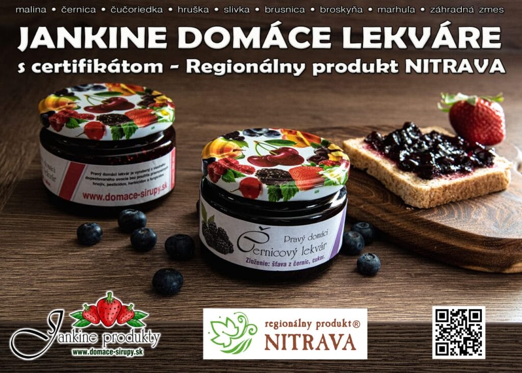 Ručne robený bobuľový džem, sklenené poháre, červený.